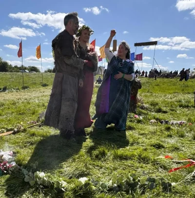 Uisneach festival hand fasting